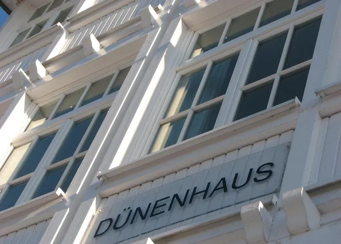 Duenenhaus * Sellin (Rugen)